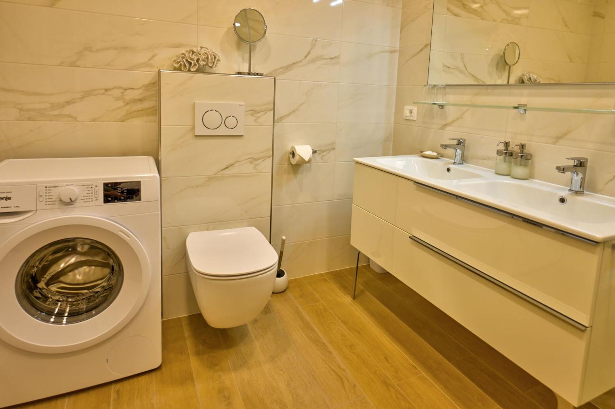 Apartma Bellavista Izola Luaran gambar